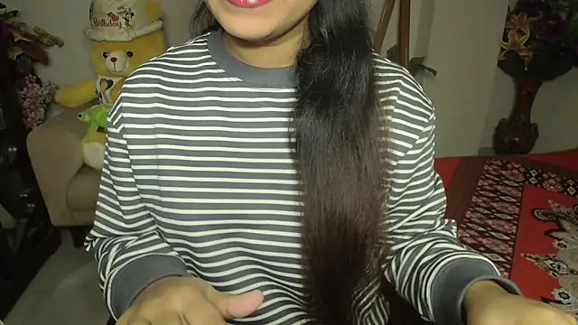 Most-Beautiful-Queen online show from 12.23.24