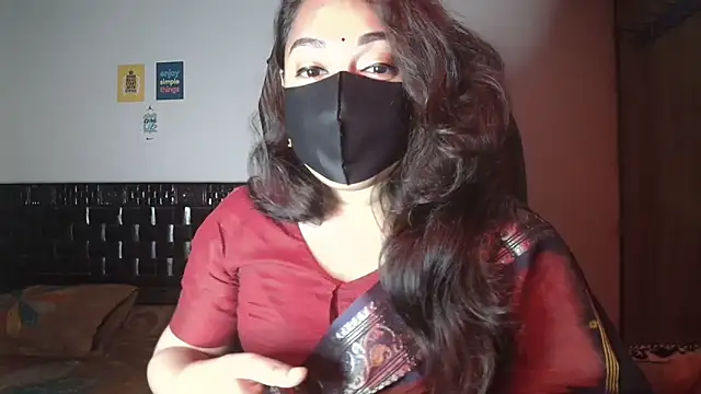 Snapshot of Most-Beautiful-Queen chatting on 12.21.25 Most-Beautiful-Queen online show from 12.21.25