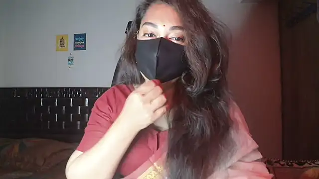 Snapshot of Most-Beautiful-Queen chatting on 12.22.25 Most-Beautiful-Queen online show from 12.22.25