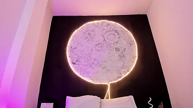 GinebraaFox  online show from 03.17.25