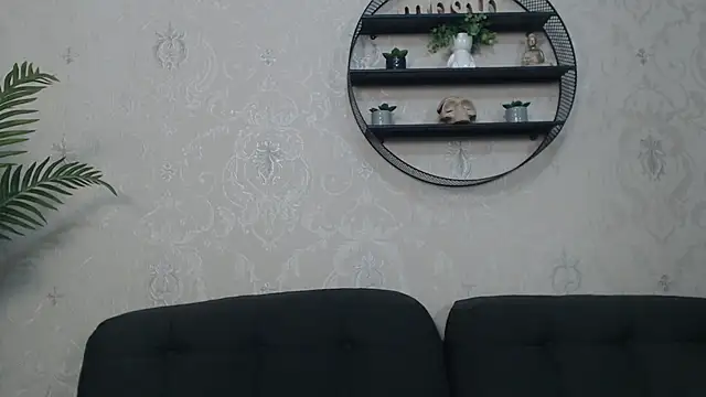 IzabelllNoir online show from 11.14.25