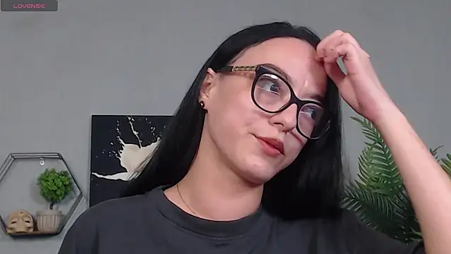 IzabelllNoir online show from 04.21.26