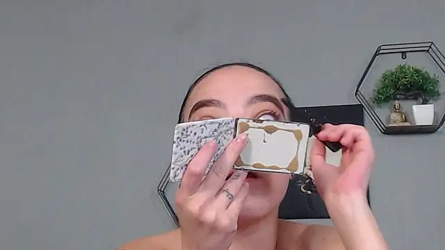 IzabelllNoir online show from 04.28.26