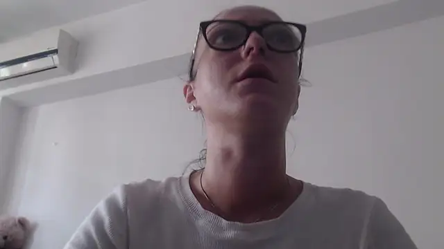IzabelllNoir online show from 06.08.26