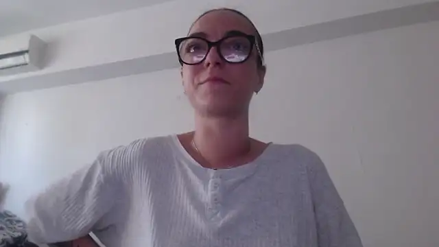 IzabelllNoir online show from 06.10.26