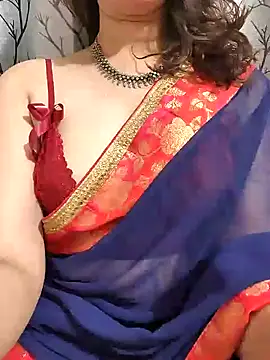 Snapshot of Brown_Maxi chatting on 01.16.25 Brown Maxi online show from 01.16.25