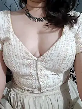 Snapshot of Brown_Maxi chatting on 03.09.25 Brown Maxi online show from 03.09.25