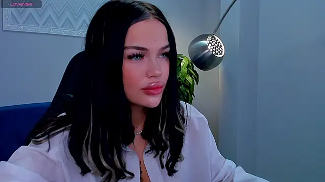 Snapshot of Angel_Sapphire_ chatting on 12.22.24 Angel Sapphire online show from 12.22.24