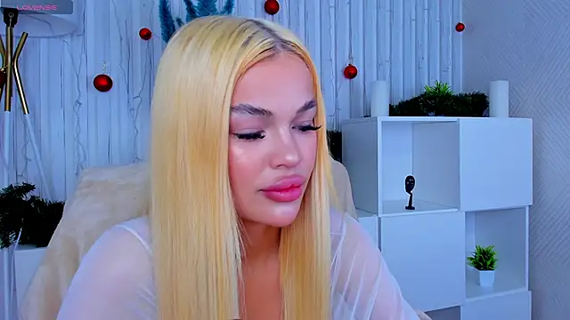 Snapshot of Angel_Sapphire_ chatting on 01.26.25 Angel Sapphire online show from 01.26.25