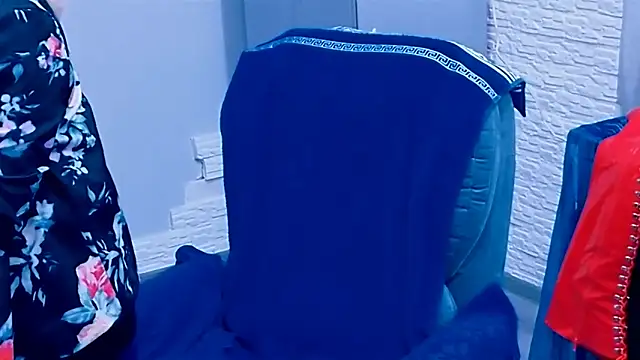 Hornystepmom29 online show from 03.15.26