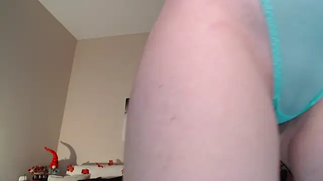 Snapshot of Emilly_angel chatting on 02.12.25 Emilly angel online show from 02.12.25