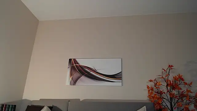 Snapshot of Emilly_angel chatting on 03.19.25 Emilly angel online show from 03.19.25