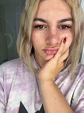 AtheneaRossi online show from 02.27.26