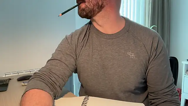 Snapshot of Mr_Beef chatting on 12.31.24 Mr Beef online show from 12.31.24