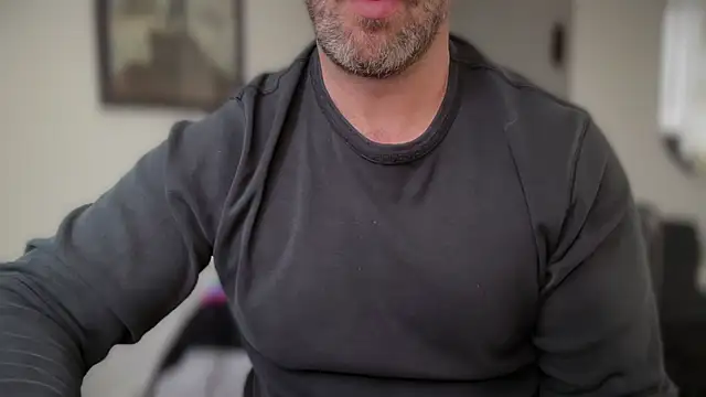 Snapshot of Mr_Beef chatting on 11.03.25 Mr Beef online show from 11.03.25