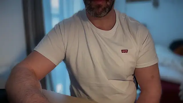 Snapshot of Mr_Beef chatting on 01.11.26 Mr Beef online show from 01.11.26