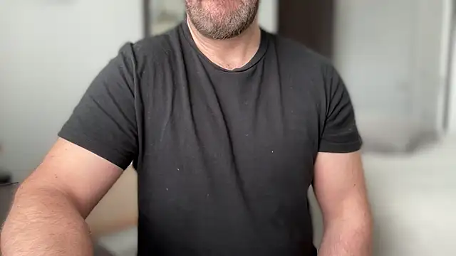 Snapshot of Mr_Beef chatting on 02.16.26 Mr Beef online show from 02.16.26