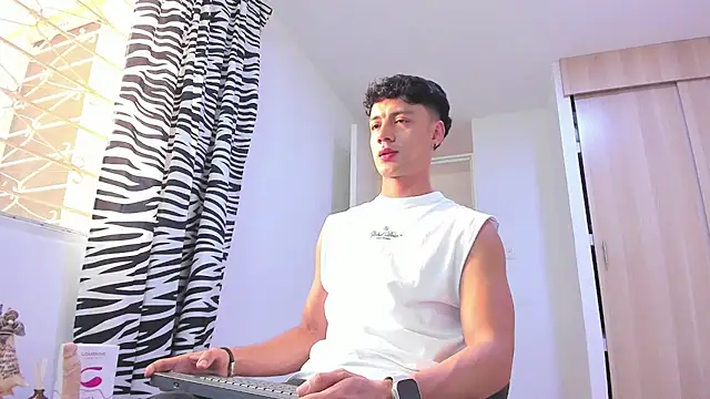 Sebastian-Dash online show from 03.03.25