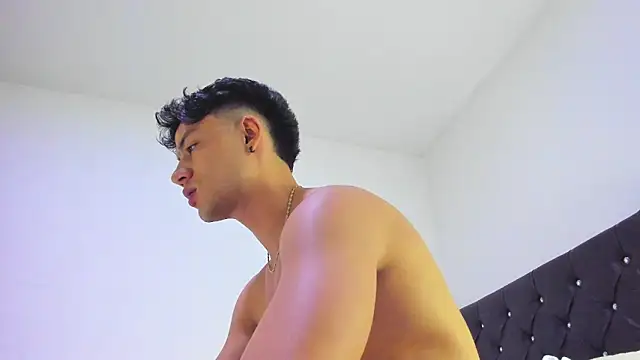 Sebastian-Dash online show from 03.14.25