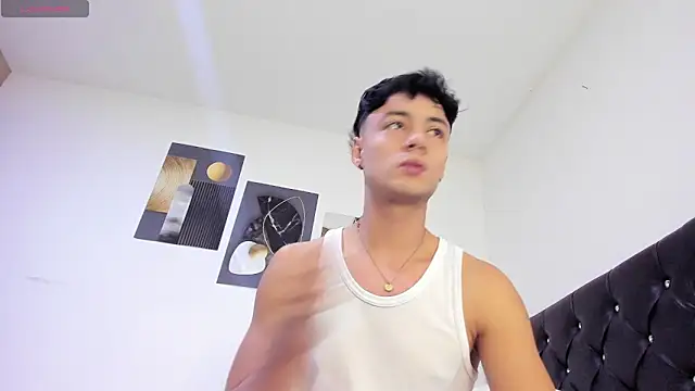 Sebastian-Dash online show from 10.18.25