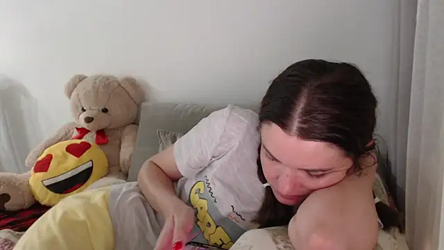  JustmeHere  online show from 11.18.25