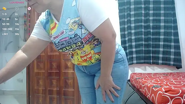 Snapshot of Uzziah_Sabag chatting on 11.19.25 Uzziah Sabag online show from 11.19.25