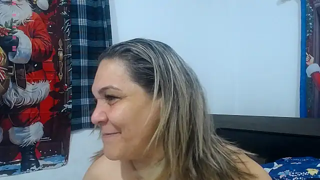 Snapshot of Uzziah_Sabag chatting on 12.17.25 Uzziah Sabag online show from 12.17.25