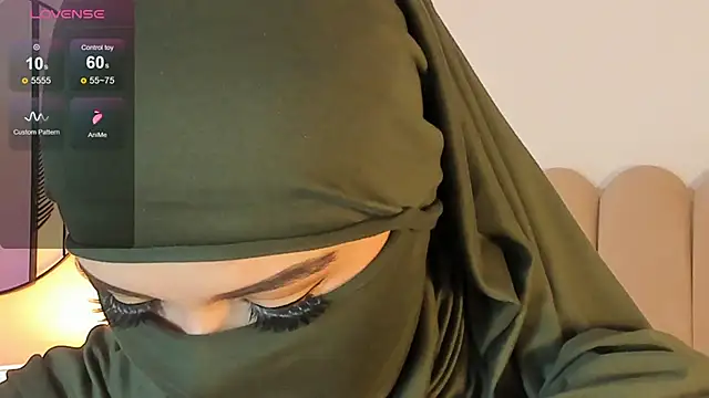 Snapshot of anna-henao chatting on 03.05.25 anna-henao online show from 03.05.25