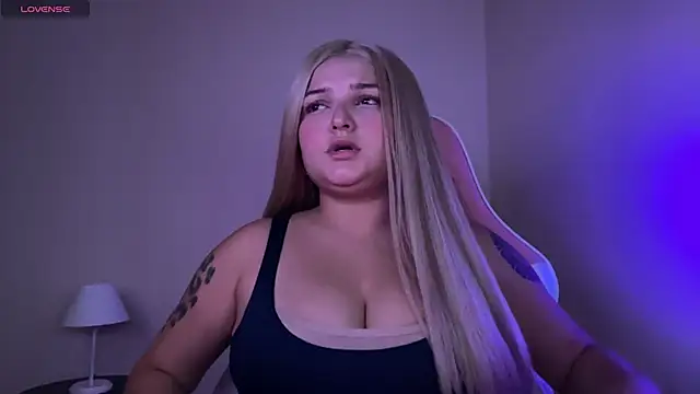 SweetPaige  online show from 02.27.25