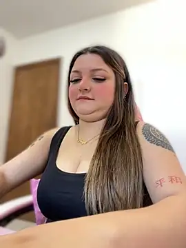 SweetPaige  online show from 10.10.25