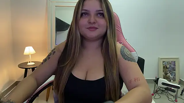 SweetPaige  online show from 04.22.26