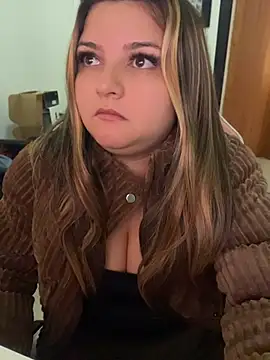 Snapshot of SweetPaige_ chatting on 06.19.26 SweetPaige online show from 06.19.26
