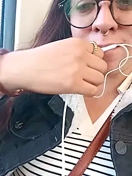 Snapshot of Celestte22 chatting on 11.10.25 Celestte22 online show from 11.10.25