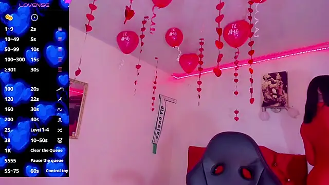 naomy  xx online show from 02.14.25