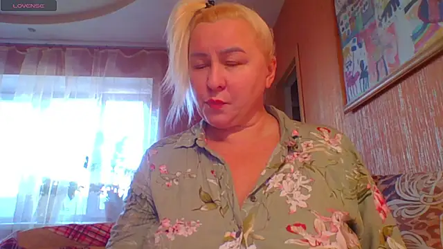 mira robinsonnn online show from 10.17.25