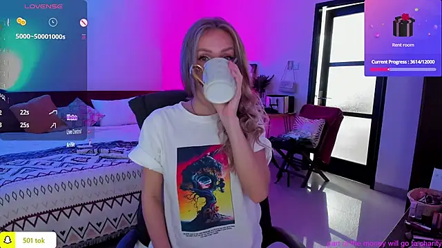 Snapshot of PrincessVS chatting on 01.22.25 PrincessVS online show from 01.22.25