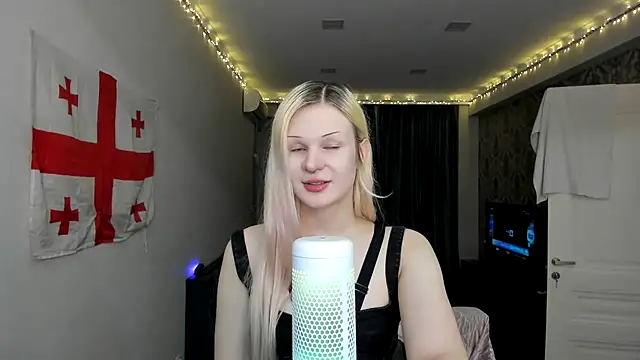 sashakiss99 online show from 01.31.25