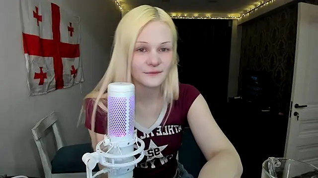 sashakiss99 online show from 02.20.25