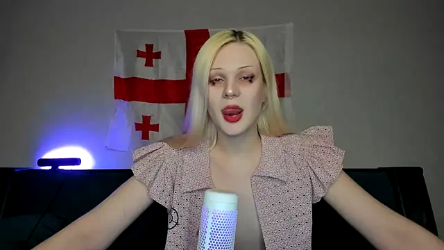 sashakiss99 online show from 03.18.25