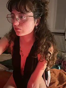 Snapshot of _foxygirl_ chatting on 03.23.26 foxygirl online show from 03.23.26