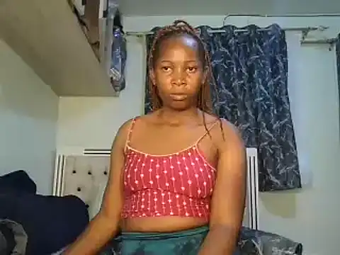 Petitiebooty online show from 01.25.25