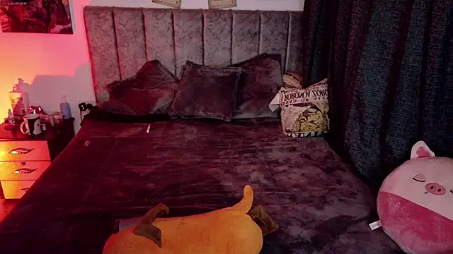 Inori 08 online show from 11.03.25