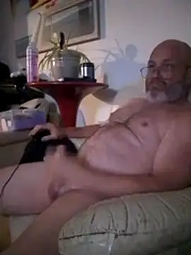 iambradz online show from 04.20.26