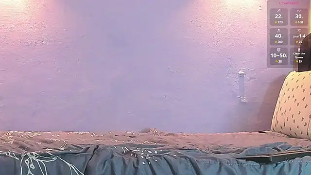 Sofia Clauss  online show from 03.19.25