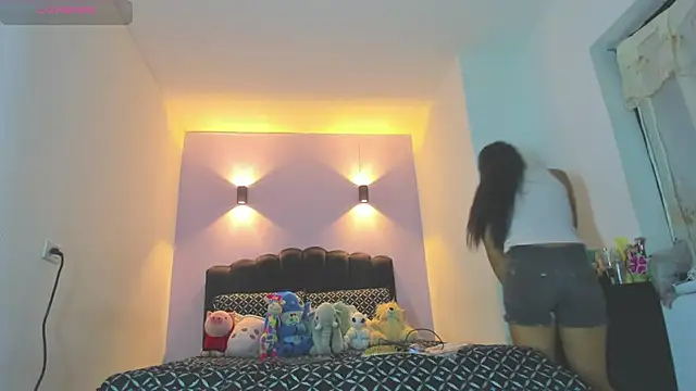 Snapshot of Sofia_Clauss_ chatting on 05.15.26 Sofia Clauss online show from 05.15.26