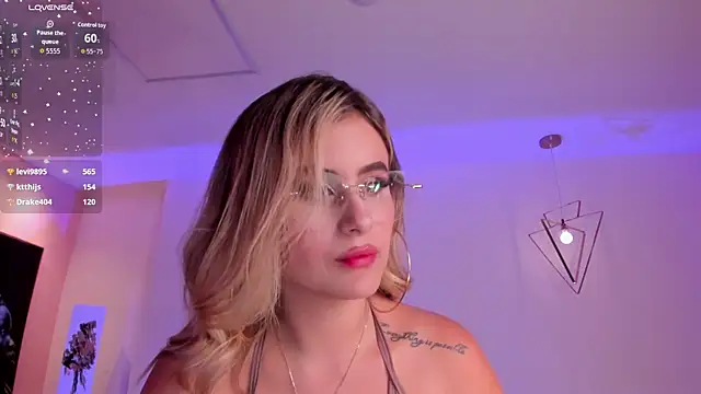 AnnaBrooks1 online show from 03.08.26