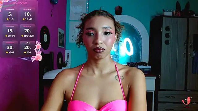 Snapshot of sensitive_brunette chatting on 10.03.25 sensitive brunette online show from 10.03.25