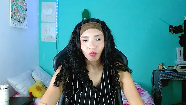 sensitive brunette online show from 04.23.26