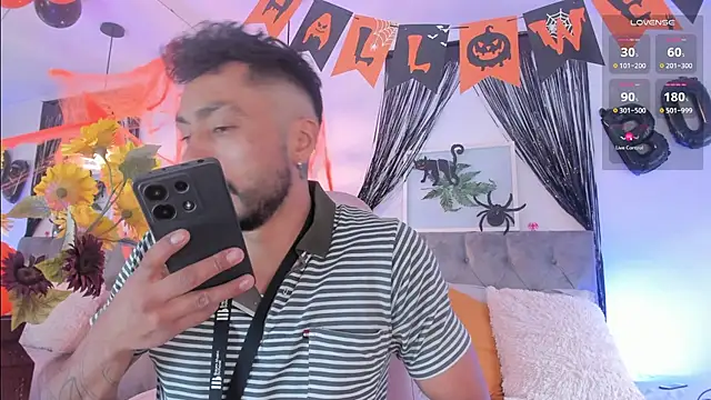 Tom cooper  online show from 10.16.25