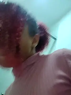 Snapshot of zandra_kiman chatting on 09.26.25 zandra kiman online show from 09.26.25